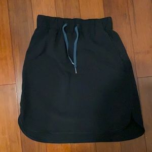 Lululemon skirt with pockets